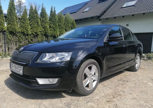 samochody osobowe Skoda Octavia cena 33000 przebieg: 257000, rok produkcji 2015 z Opole